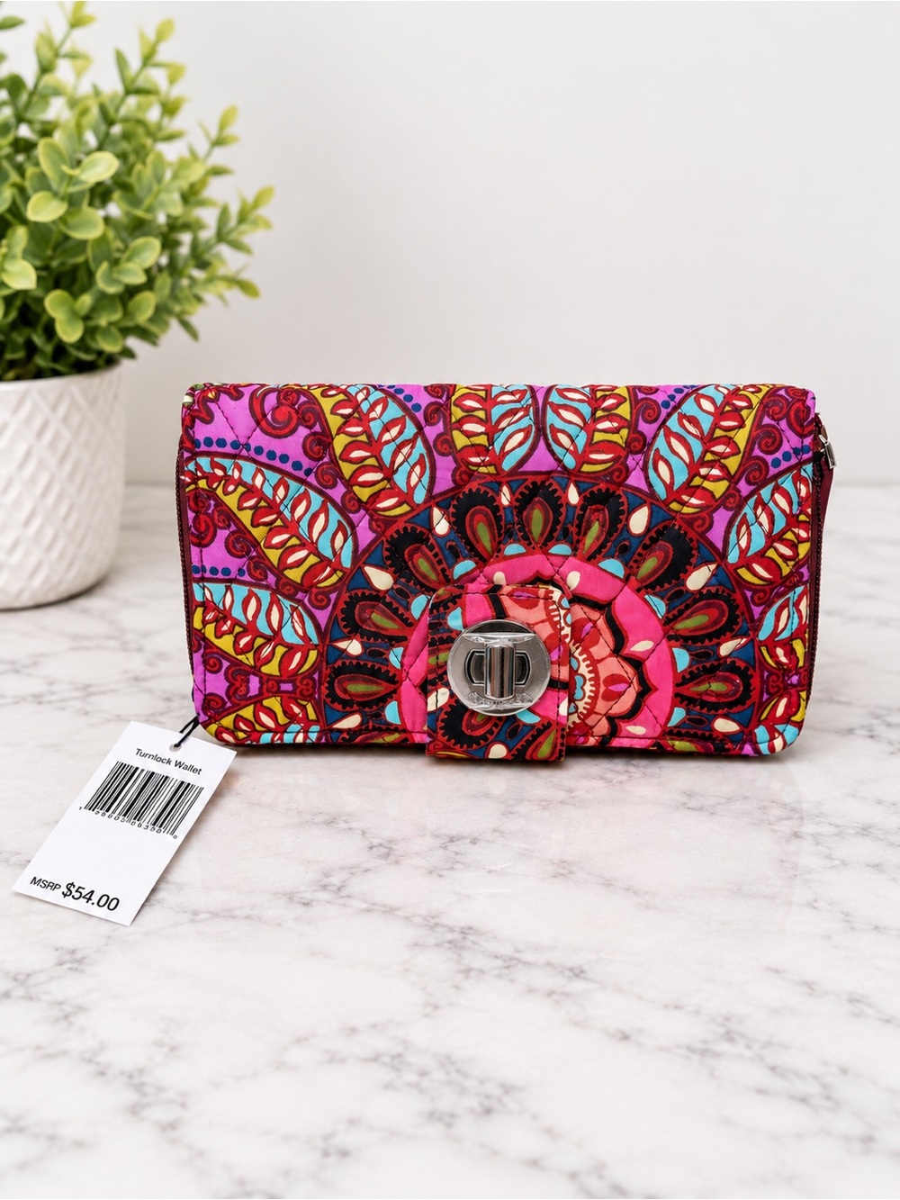 Vera Bradley Turnlock Wallet Resort Medallion NWT Retired Print